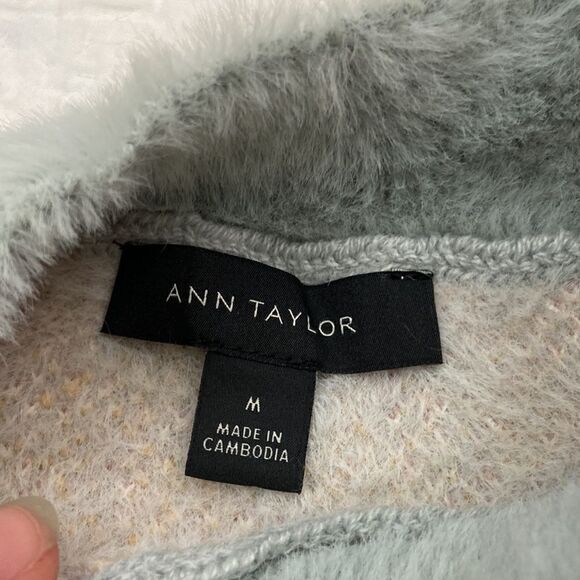 Ann Taylor Color Block Fuzzy Sweater size Medium - Picture 4 of 7